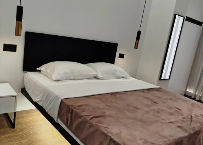 アパート Markela ティラナ