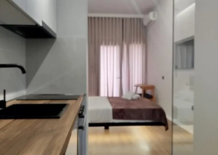 Markela アパート ティラナ